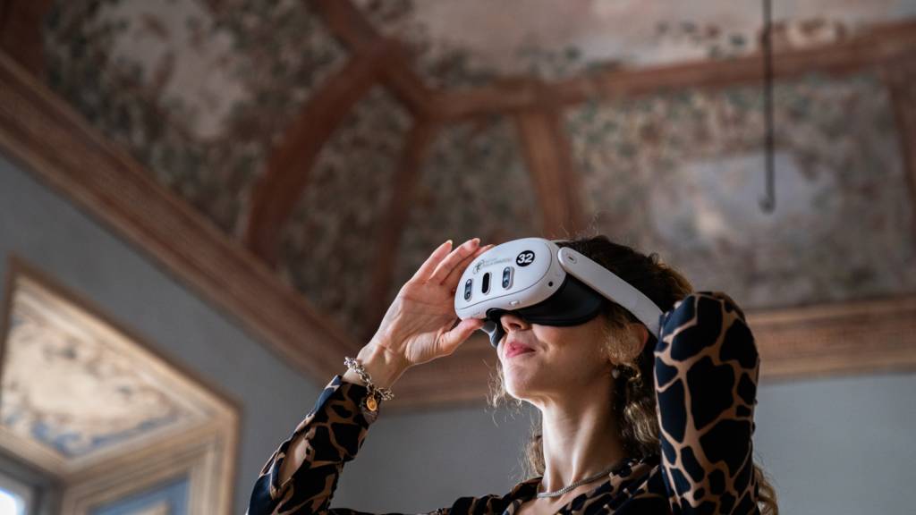 Viaggio-nella-Storia-di-Villa-Grazioli-Evento-Tour-con-Visori-Realta-Aumentata-DSC0656