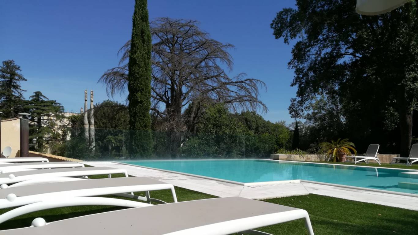 park-hotel-villa-grazioli-grottafarrata-castelli-romani-piscina-1