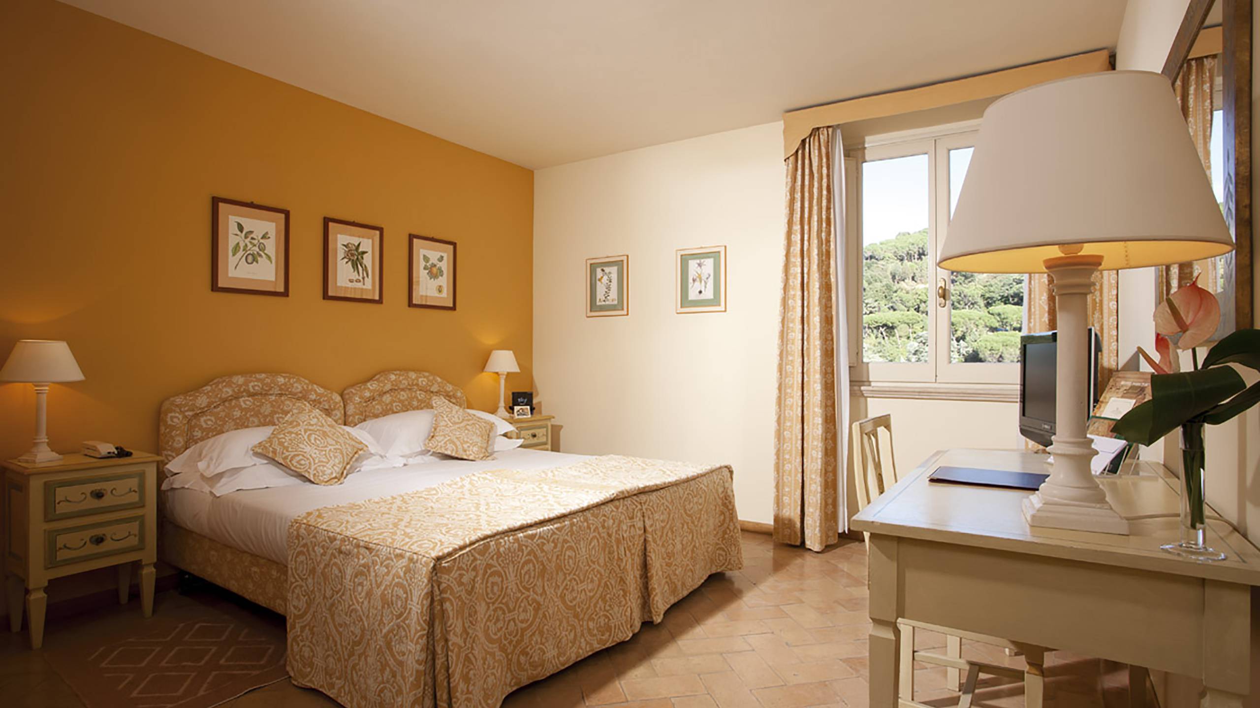 Hotel-Villa-Grazioli-Grottaferrata-CLASSIC-ROOM-paggeria