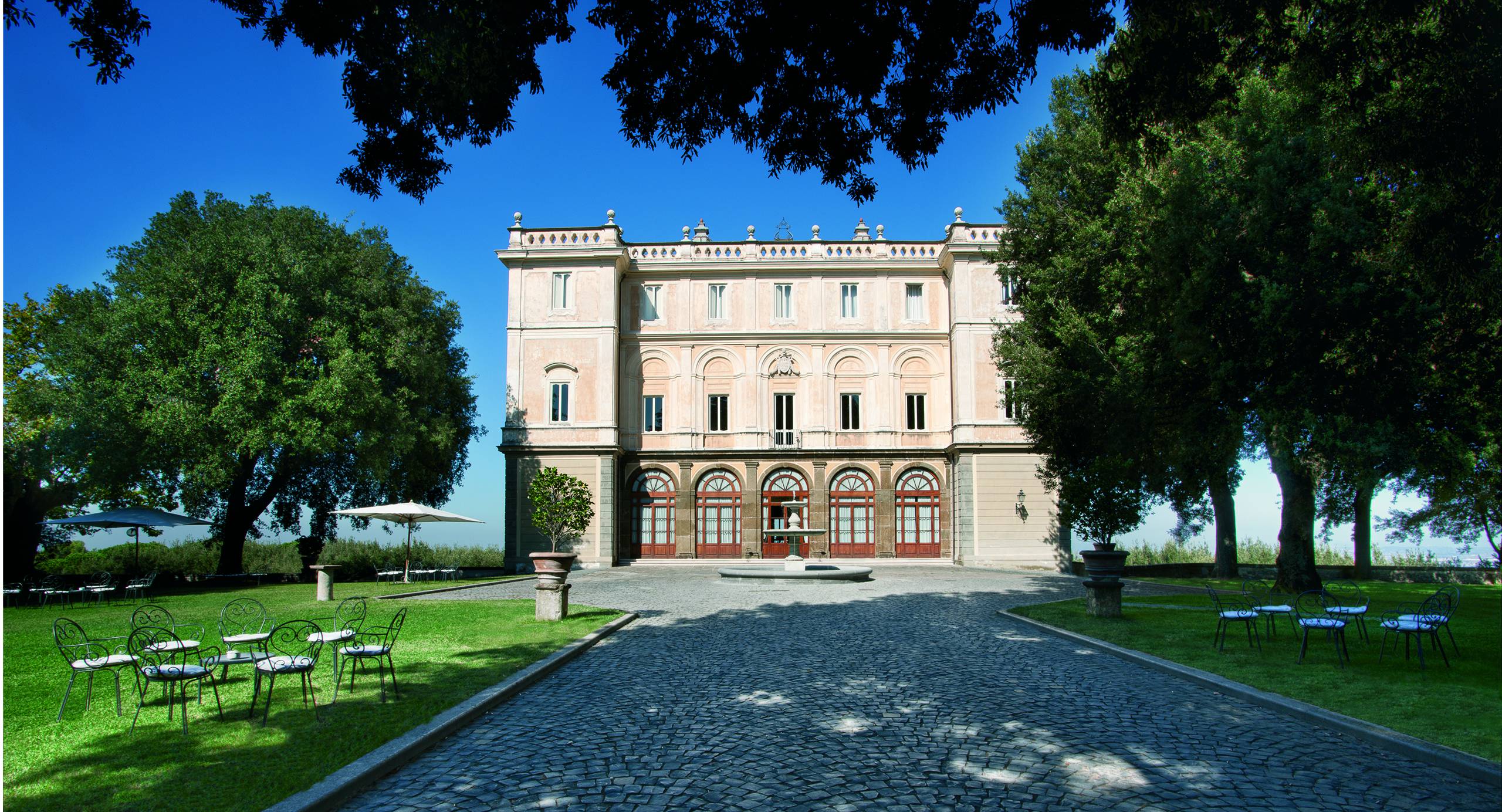 Hotel-Villa-Grazioli-Grottaferrata-Main-Villa